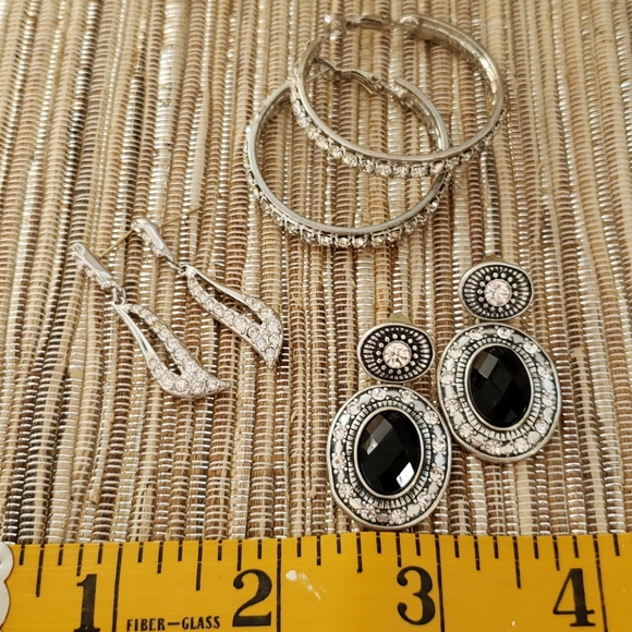 Set of 3 silver sparkle earrings - Picture 2 of 5